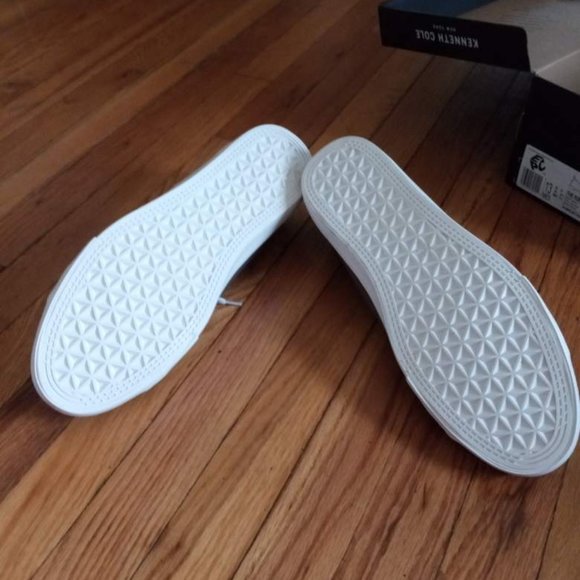 Men brand new (in box) Dark Grey Kenneth Cole shoes size 13 - Picture 4 of 9